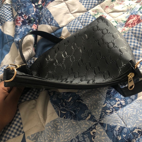 Bag - Picture 2 of 4